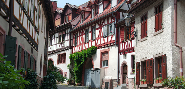 Altbau­sanierung bei Fiedler Elektro-Sanitär-Heizung-Solar in Lohr/ Main
